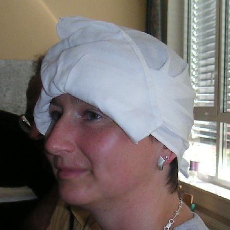 Foto von einer Teilnehmerin des Kurses mit Kopfverband, 27k