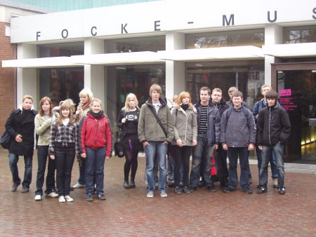 Schüler des TGG vor dem Focke-Museum in Bremen