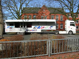 Foto vom Besuch des Discovery Trucks der Rijksuniversität Groningen 2010