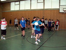 Foto vom Sporttag der 7. Klassen des TGG am 26.01.2011