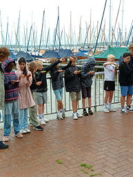 Das Foto zeigt eine Szene von der Klassenfahrt der 6a 2024/25 nach Bad Zwischenahn.