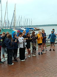 Das Foto zeigt eine Szene von der Klassenfahrt der 6a 2024/25 nach Bad Zwischenahn.