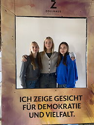 Das Foto zeigt die Schülerinnen und Schüler bei der Themenwoche im Zollhaus (September 2024).